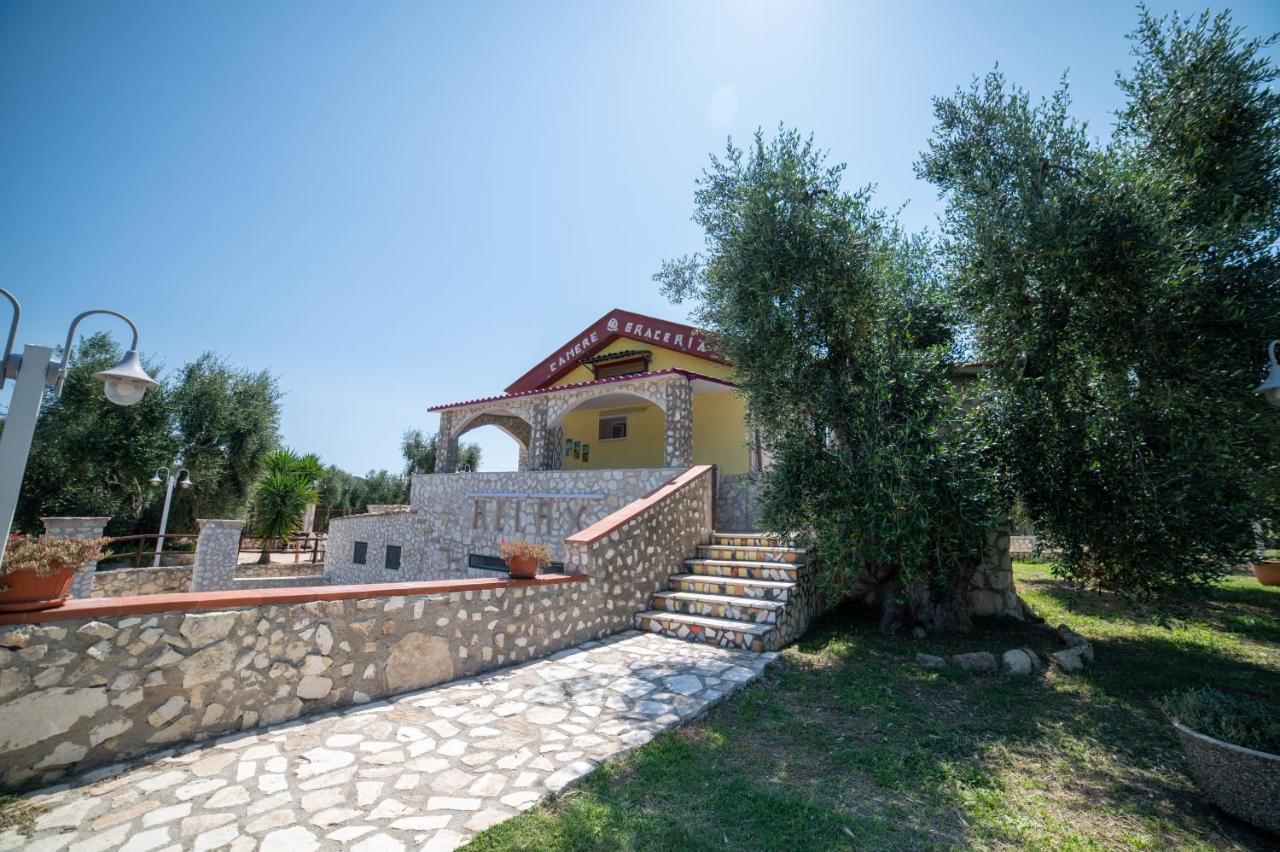 לינה וארוחת בוקר ויאסטה Coppola Rossa Relax מראה חיצוני תמונה