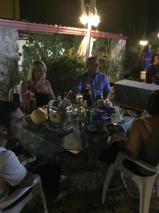לינה וארוחת בוקר ויאסטה Coppola Rossa Relax מראה חיצוני תמונה