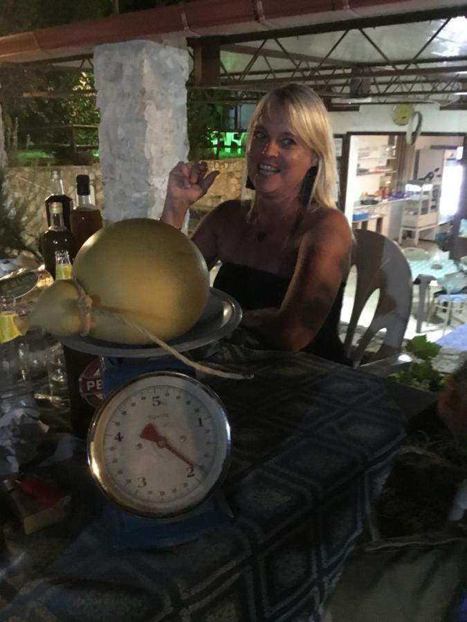 לינה וארוחת בוקר ויאסטה Coppola Rossa Relax מראה חיצוני תמונה